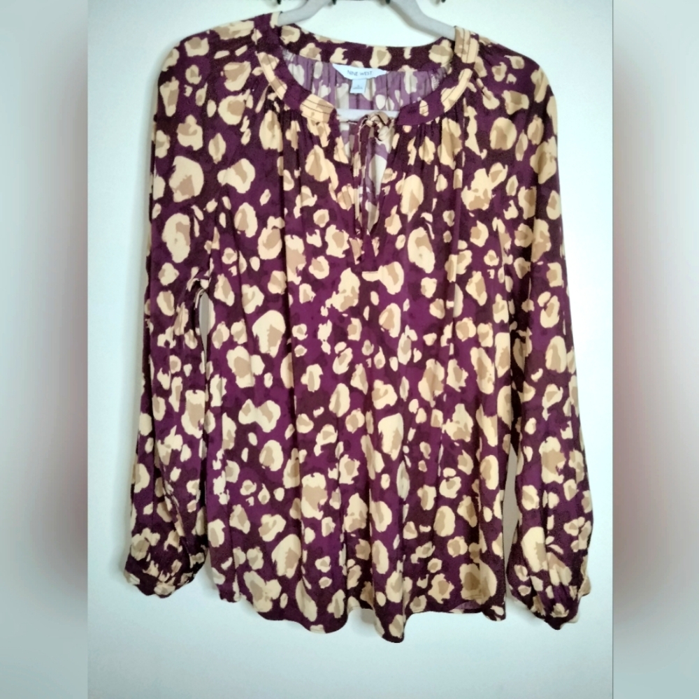 Nine West (Sz L) Plum & Cream Animal Pattern Stretch Keyhole Front LS Blouse